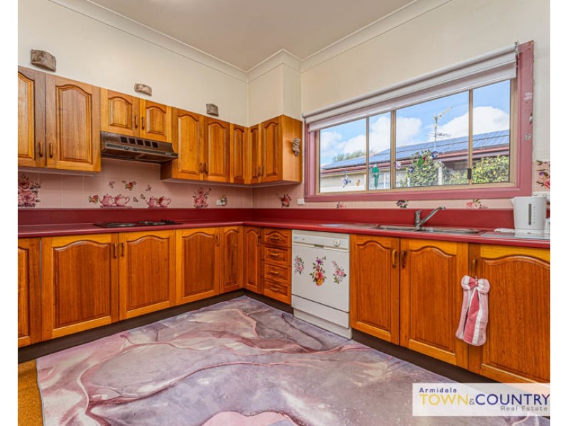 207 Kennedy Street, Armidale NSW 2350