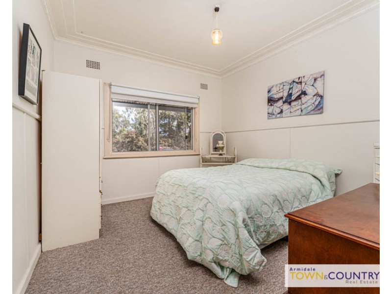 207 Kennedy Street, Armidale NSW 2350