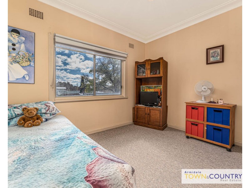 207 Kennedy Street, Armidale NSW 2350