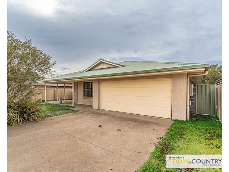25 Rusden Court, Armidale NSW 2350