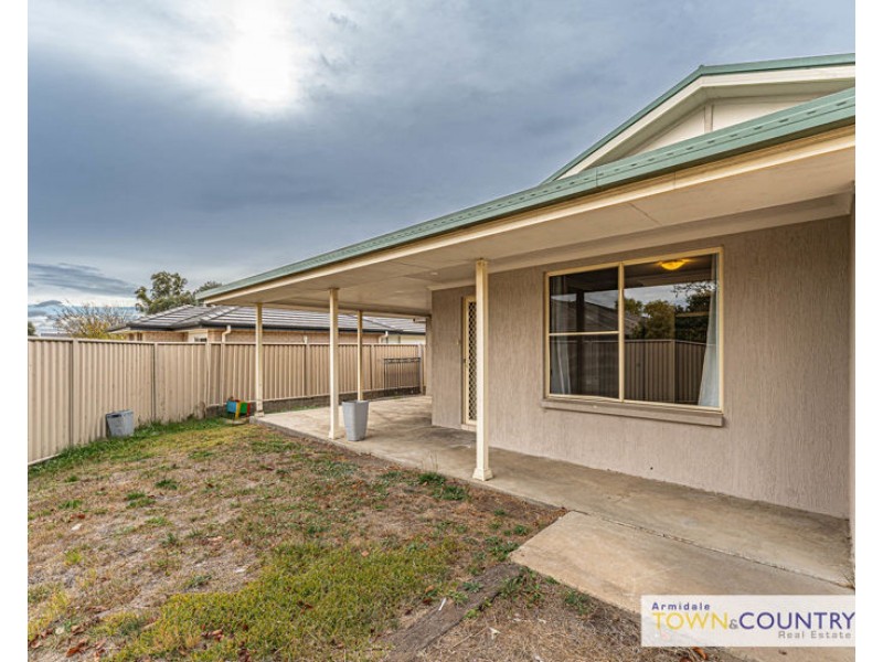 25 Rusden Court, Armidale NSW 2350