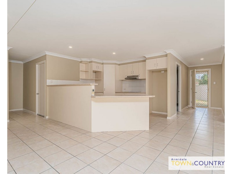 25 Rusden Court, Armidale NSW 2350