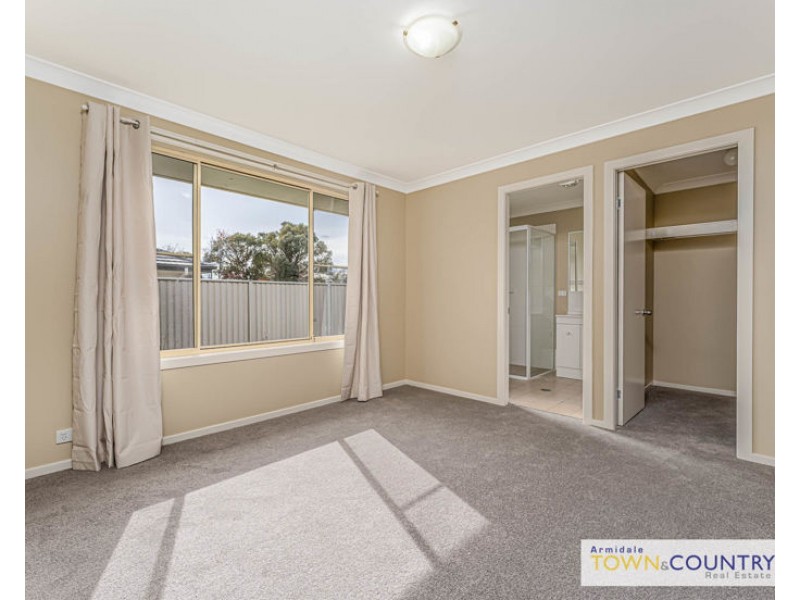 25 Rusden Court, Armidale NSW 2350