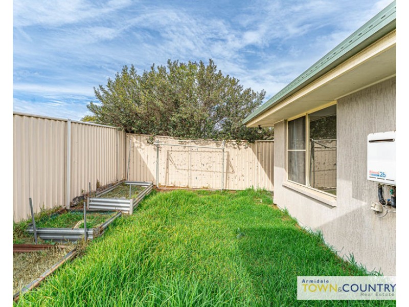 25 Rusden Court, Armidale NSW 2350