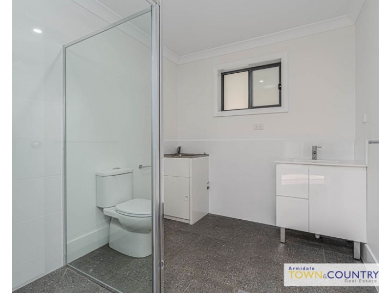 1/15 Sunrise Crescent, Armidale NSW 2350