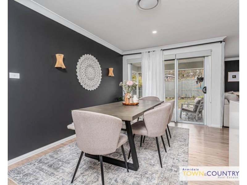 16 Ailsa Crescent, Armidale NSW 2350