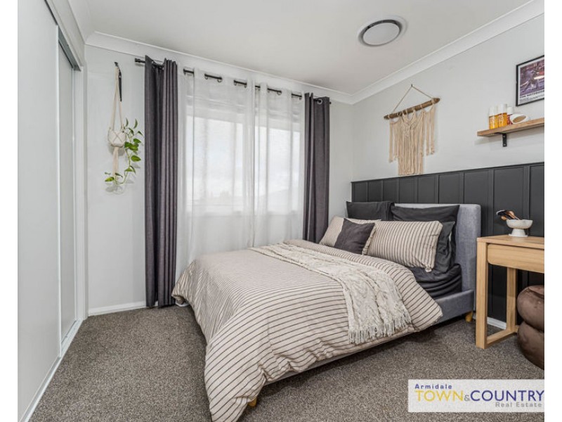 16 Ailsa Crescent, Armidale NSW 2350