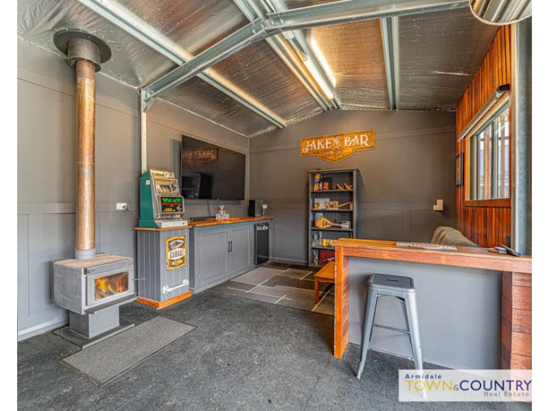 16 Ailsa Crescent, Armidale NSW 2350