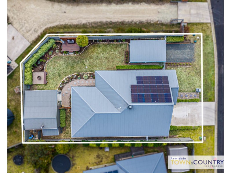 16 Ailsa Crescent, Armidale NSW 2350
