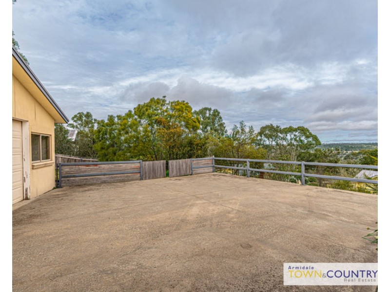 4 Amber close, Armidale NSW 2350