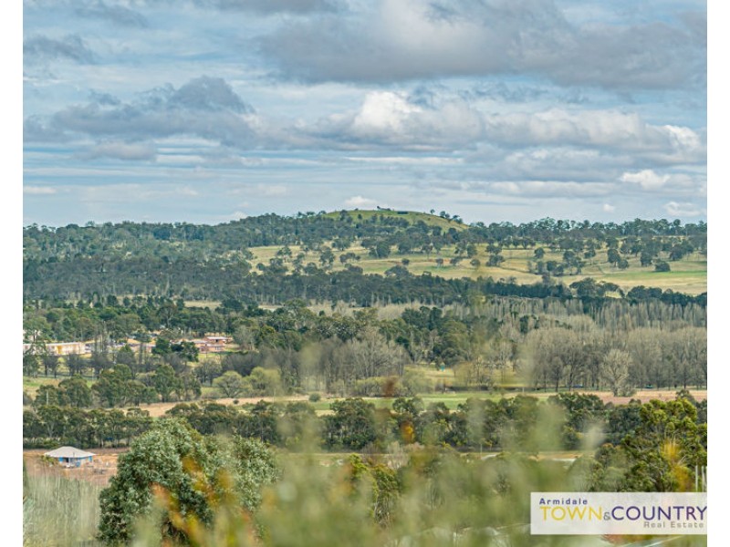 4 Amber close, Armidale NSW 2350