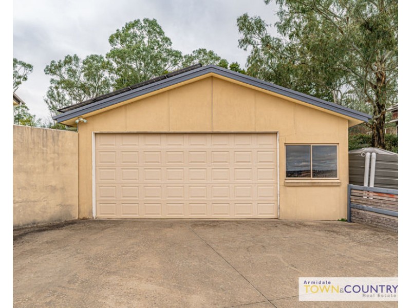 4 Amber close, Armidale NSW 2350