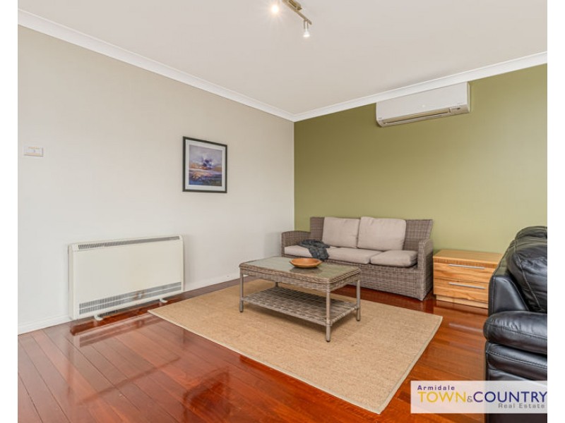 4 Amber close, Armidale NSW 2350