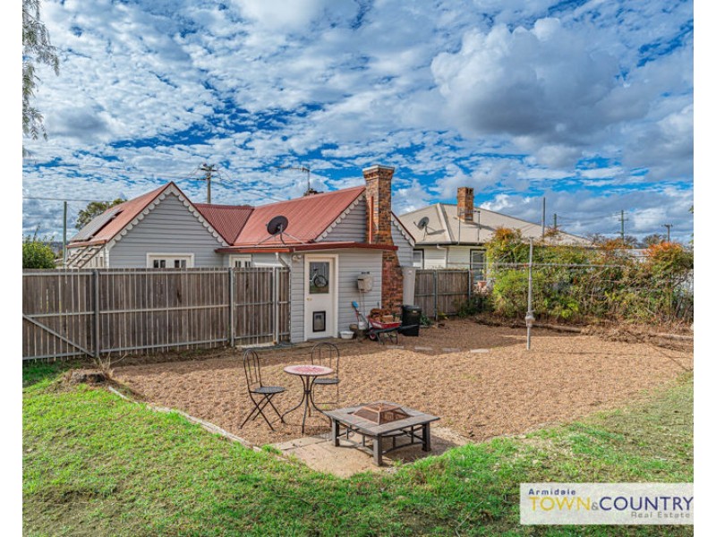 50 Mann Street, Armidale NSW 2350