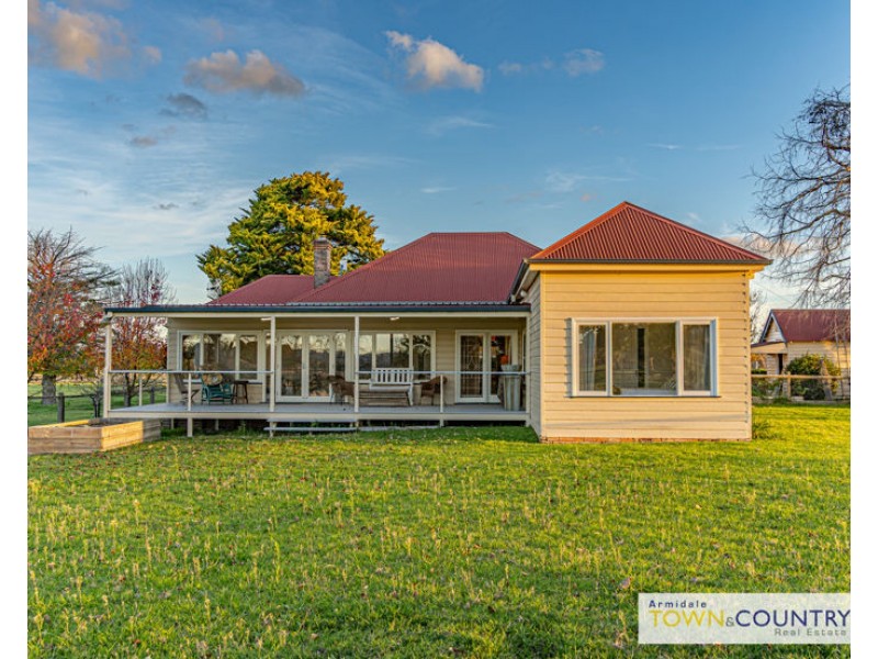 62 Mundays Lane, Armidale NSW 2350