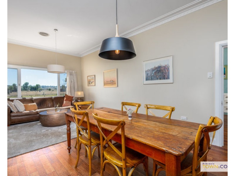 62 Mundays Lane, Armidale NSW 2350