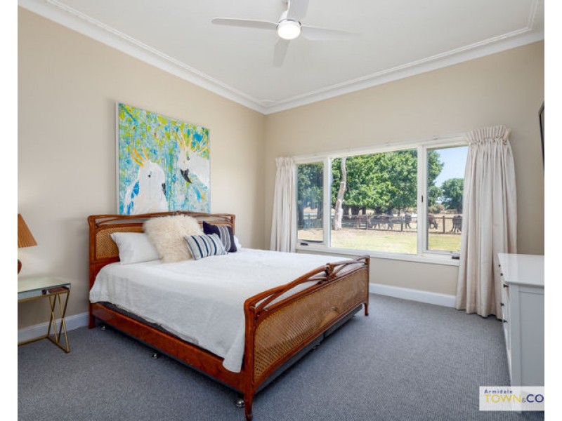 62 Mundays Lane, Armidale NSW 2350