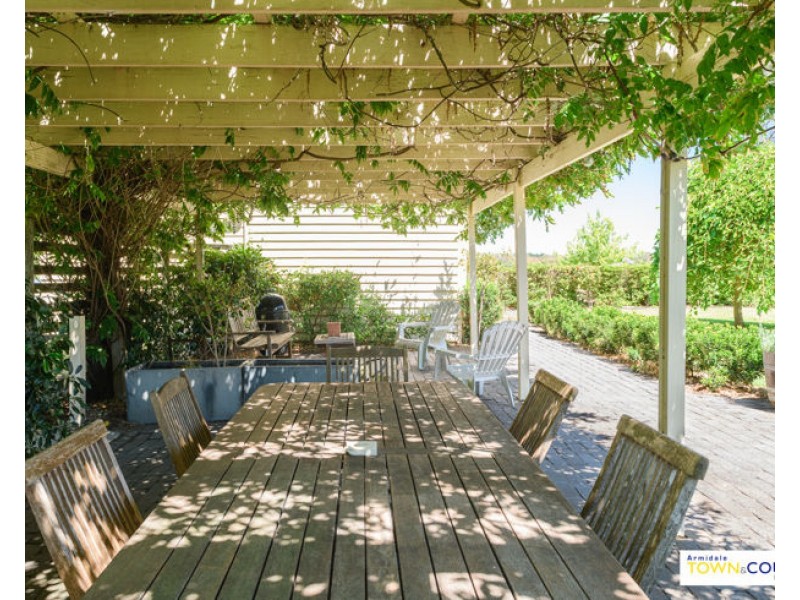 62 Mundays Lane, Armidale NSW 2350