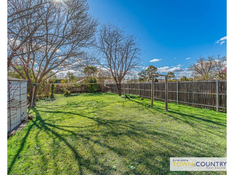 211 Brown Street, Armidale NSW 2350