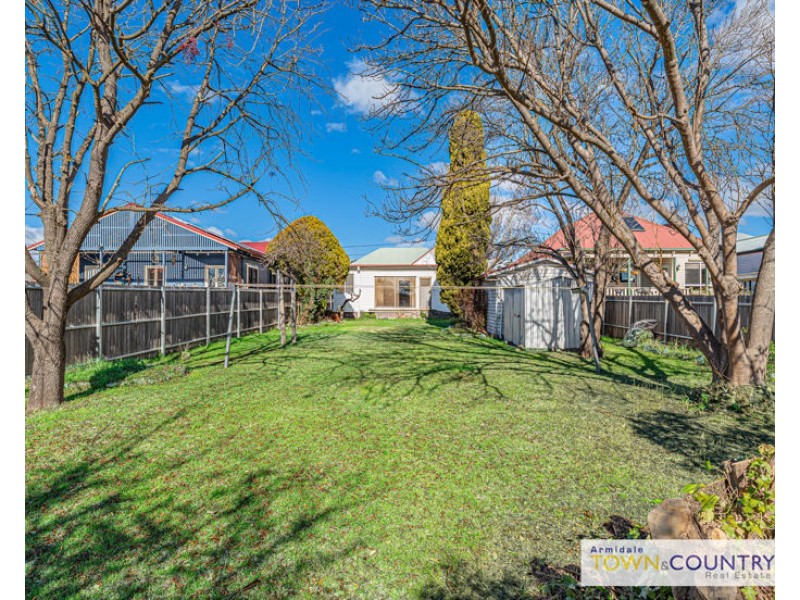 211 Brown Street, Armidale NSW 2350