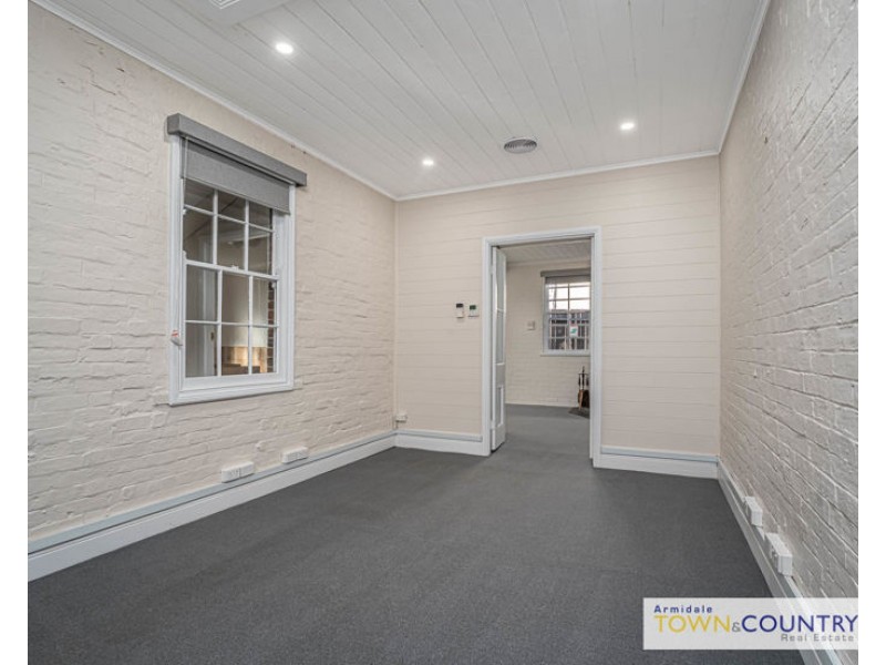 187 Kirkwood Street, Armidale NSW 2350