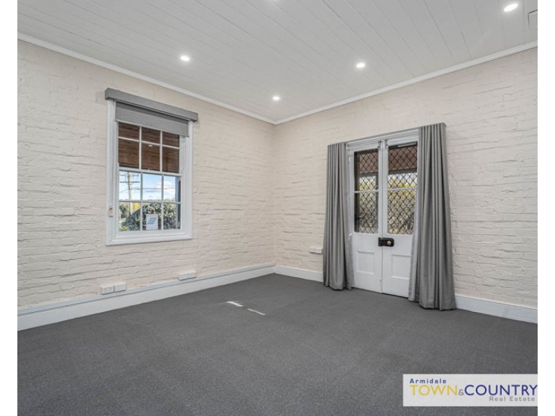 187 Kirkwood Street, Armidale NSW 2350
