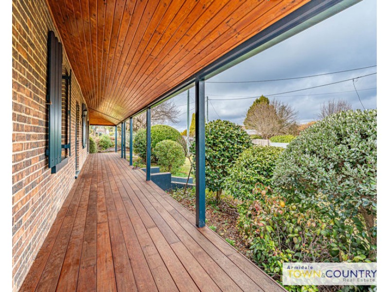 187 Kirkwood Street, Armidale NSW 2350