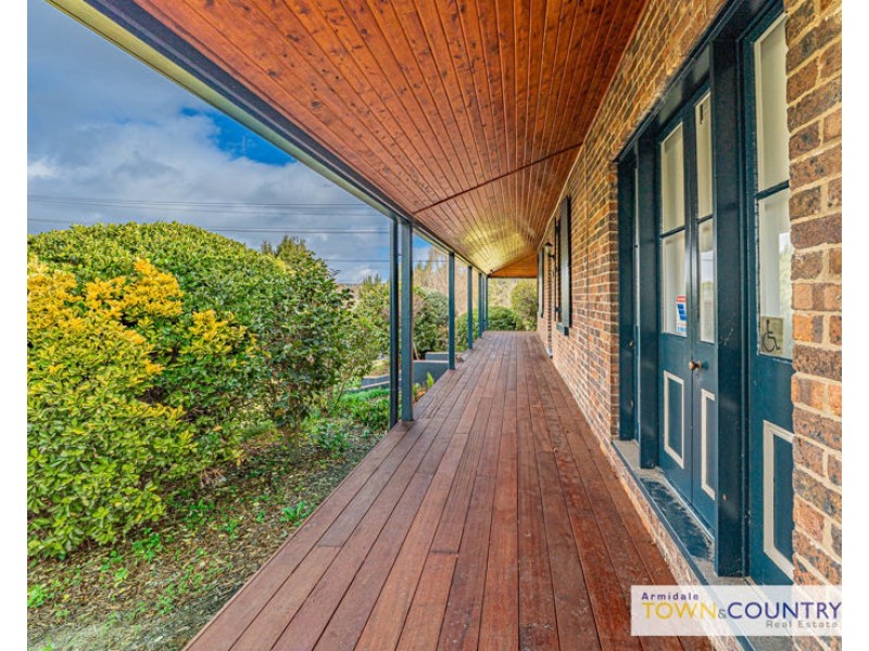 187 Kirkwood Street, Armidale NSW 2350