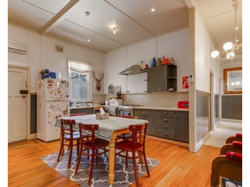 4/136 Allingham st, Armidale NSW 2350