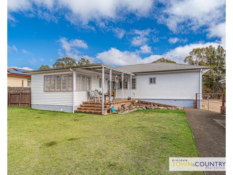 207 Kennedy Street, Armidale NSW 2350