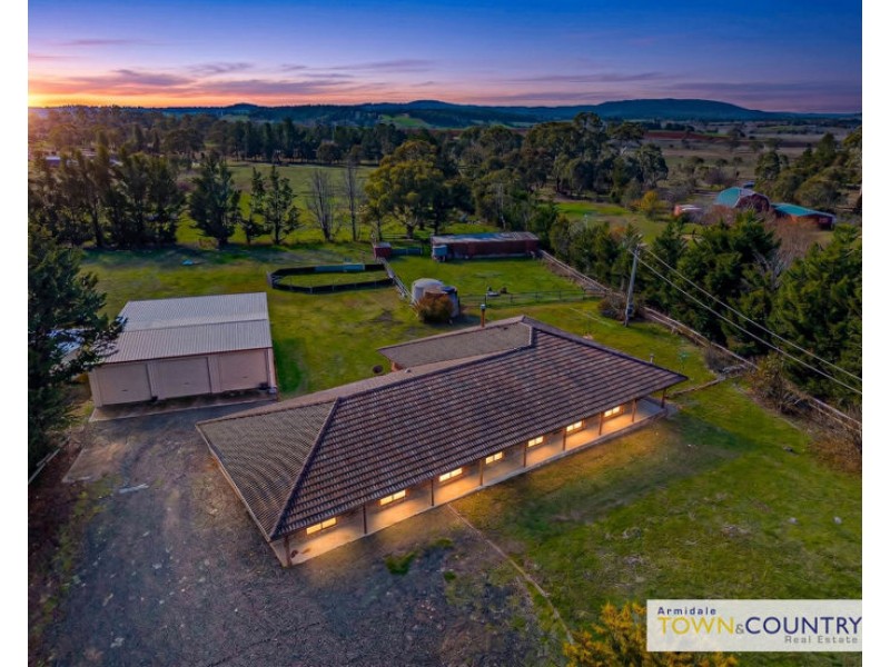 144 Mundays Lane, Armidale NSW 2350