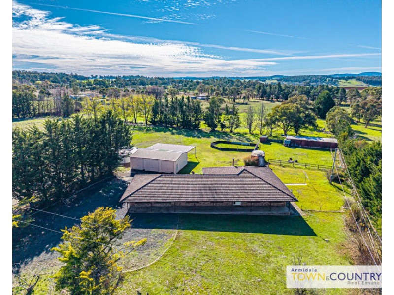 144 Mundays Lane, Armidale NSW 2350