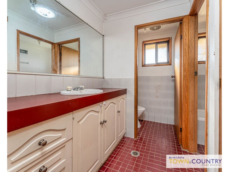 144 Mundays Lane, Armidale NSW 2350