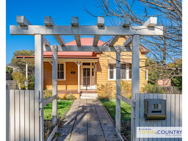 50 Kirkwood Street, Armidale NSW 2350