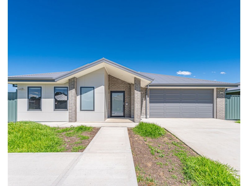 8-10 Dala Lane, Armidale NSW 2350