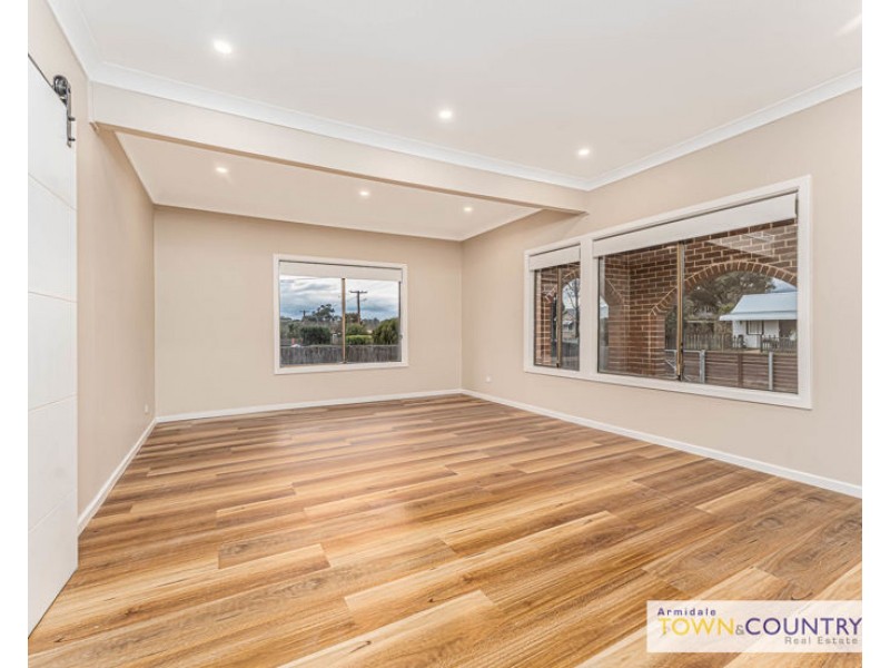 42 Mossman Street, Armidale NSW 2350