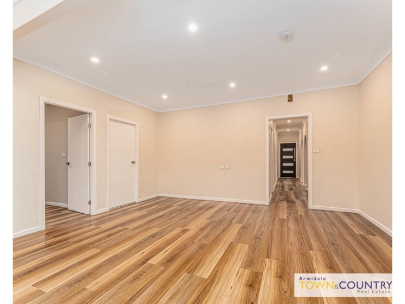 42 Mossman Street, Armidale NSW 2350