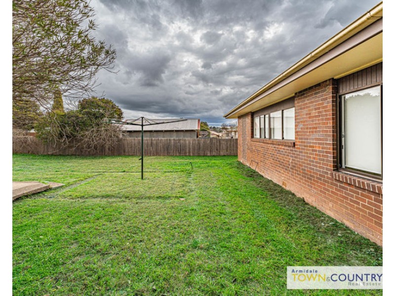 42 Mossman Street, Armidale NSW 2350