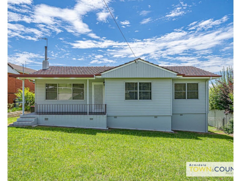 7 Wilson Avenue, Armidale NSW 2350
