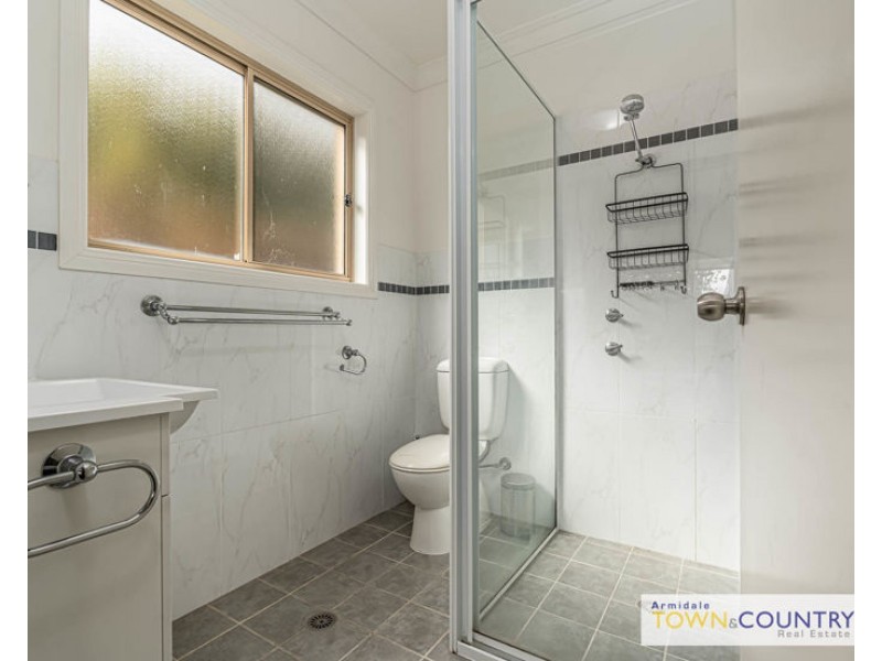 4 Amber Close, Armidale NSW 2350