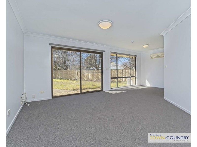 2/24 Samuelson Crescent, Armidale NSW 2350