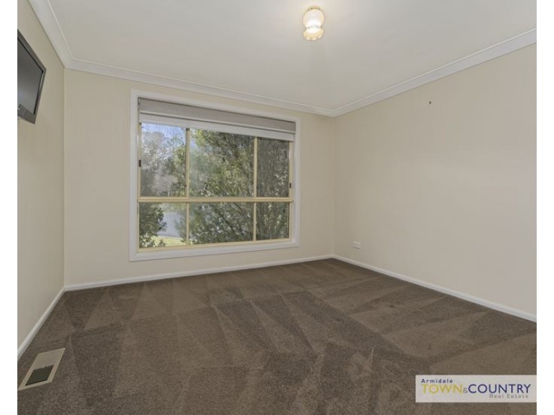 40 Norris Drive, Armidale NSW 2350
