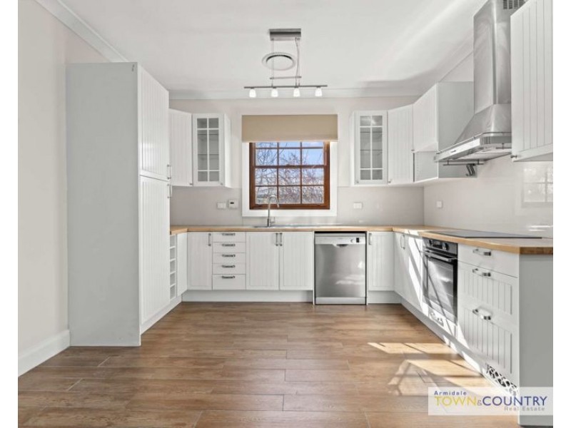 61 Maitland Street, Uralla NSW 2358
