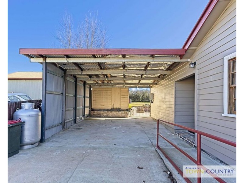 61 Maitland Street, Uralla NSW 2358