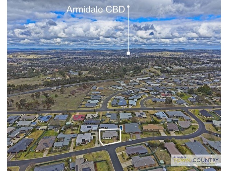 17 Netherton Park Avenue, Armidale NSW 2350