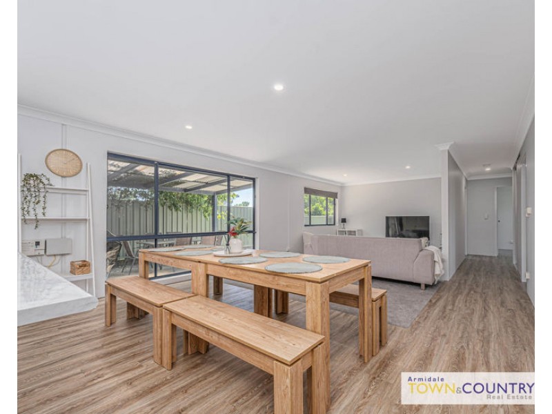 2/6 Grills Place, Armidale NSW 2350