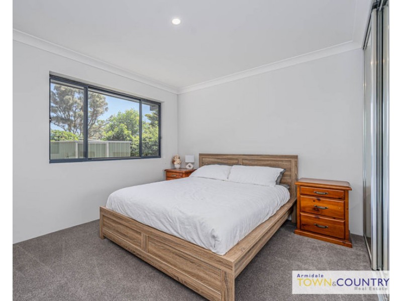 2/6 Grills Place, Armidale NSW 2350
