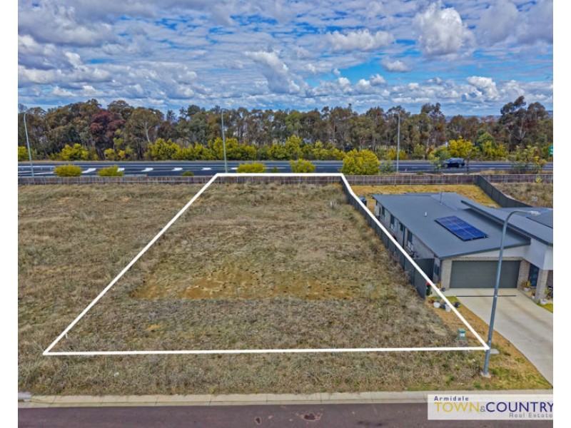 20 Colin Crescent, Armidale NSW 2350
