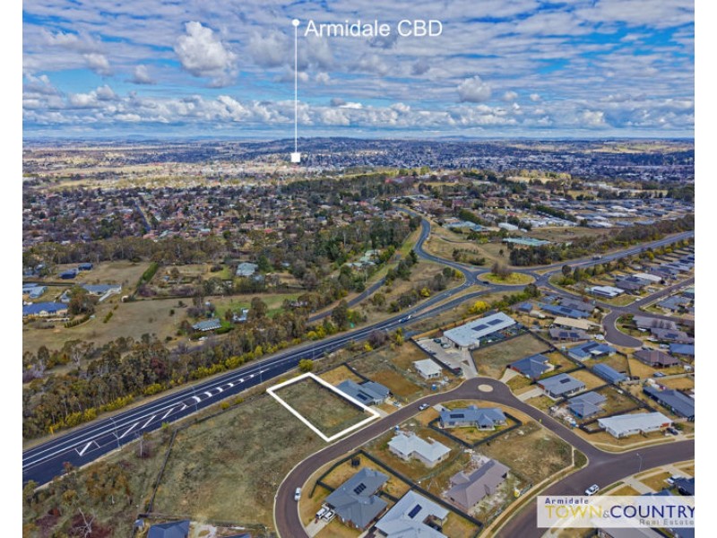 20 Colin Crescent, Armidale NSW 2350
