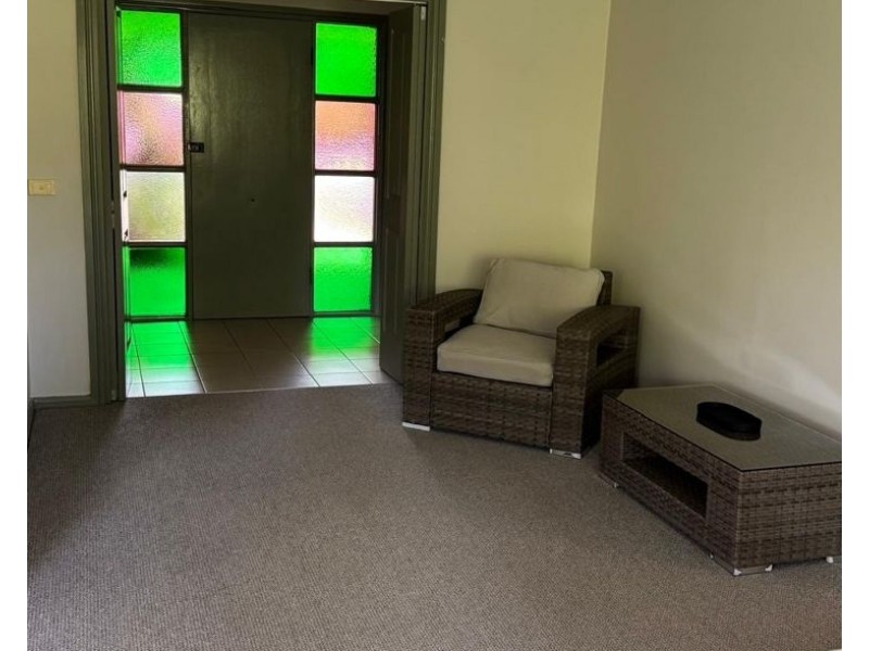 2/3 Kilkenny Close, Armidale NSW 2350